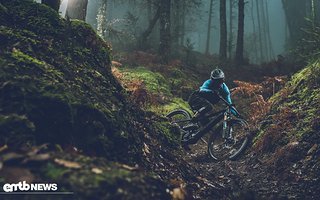 Endlich gibt es ein E-MTB mit Bosch CX, das unter 20 Kilo wiegt! Endlich gibt es ein E-MTB mit Bosch CX, das unter 20 Kilo wiegt!