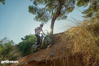 Mit der normalen Rahmenform ist das Haibike ADVENTR ein unauffälliges E-Trailbike mit Vollausstattung Mit der normalen Rahmenform ist das Haibike ADVENTR ein unauffälliges E-Trailbike mit Vollausstattung