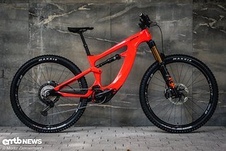 BH XTEP Carbon Lynx – auch mit diesem E-Bike polarisieren die Spanier BH XTEP Carbon Lynx – auch mit diesem E-Bike polarisieren die Spanier