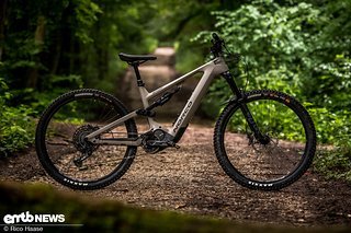 Norco Sight VLT C2 – mit riesigem 900-Wh-Akku wird dieses E-MTB zum absoluten Dauerläufer Norco Sight VLT C2 – mit riesigem 900-Wh-Akku wird dieses E-MTB zum absoluten Dauerläufer