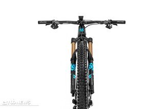 Das Topmodell Crafty Carbon RR nutzt SRAM AXS-Schaltkomponenten Das Topmodell Crafty Carbon RR nutzt SRAM AXS-Schaltkomponenten