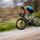 Selbst in Race-Position ist die Sitzposition relativ aufrecht.