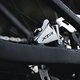 Gebremst wird mithilfe von schicken und gut dosierbaren Shimano XTR 2-Kolben-Bremsen.