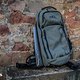 Der Evoc FR Porter, hier mit einem 15&quot; Macbook im Einsatz